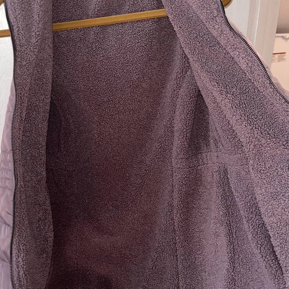 Mo-KA By Santa Fe Apparel Hooded Reversible Puffer Vest - Picture 12 of 12